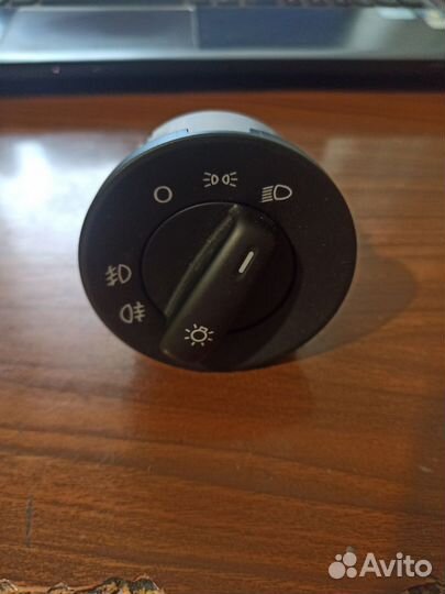 Переключатель света фар Skoda Octavia A5