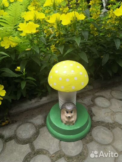 Садовые фигуры из бетона Грибки