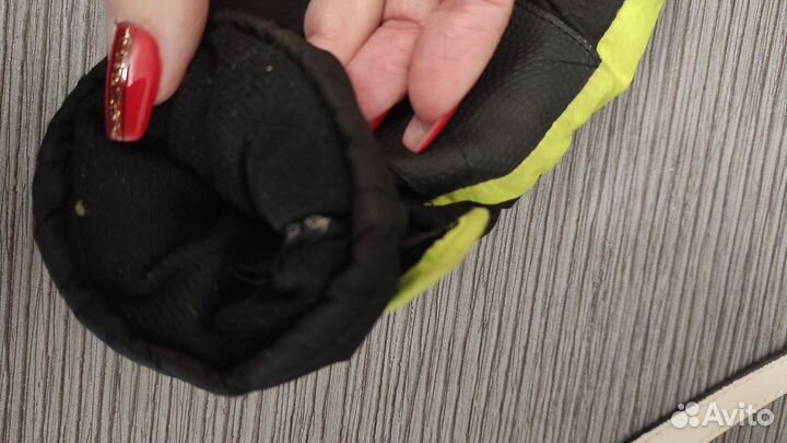 Перчатки, варежки на мальчика 6-8 лет