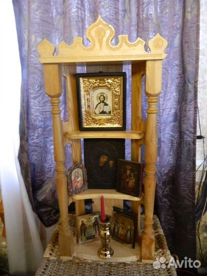 Большой угловой домашний иконостас