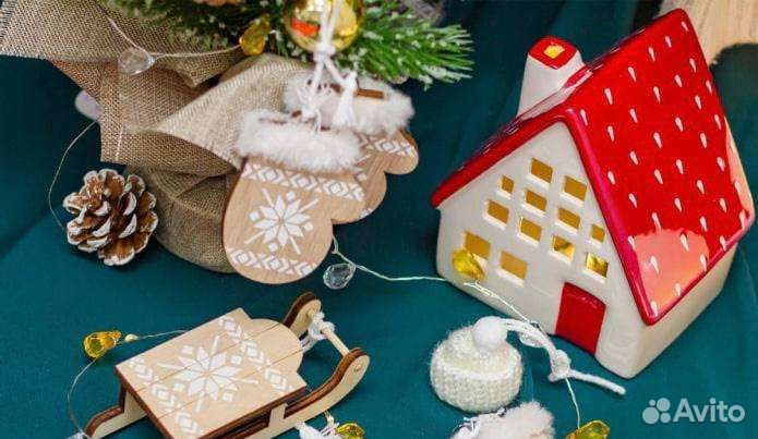 Продам новогодние домики с подсветкой