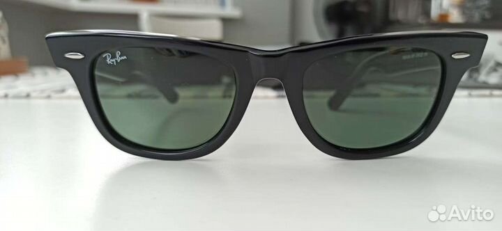 Солнцезащитные очки Ray-Ban