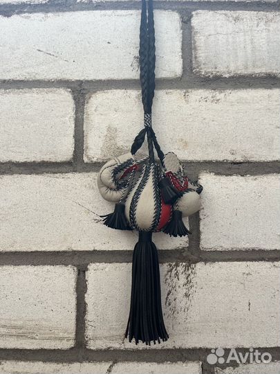 Перчатки подвесные в машину ручной работы разные