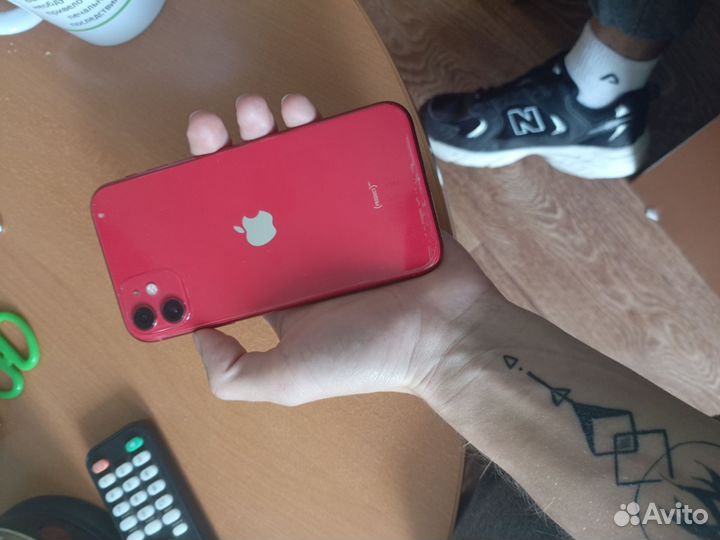 iPhone 11, 64 ГБ