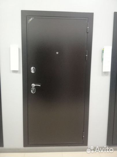 Дверь входная