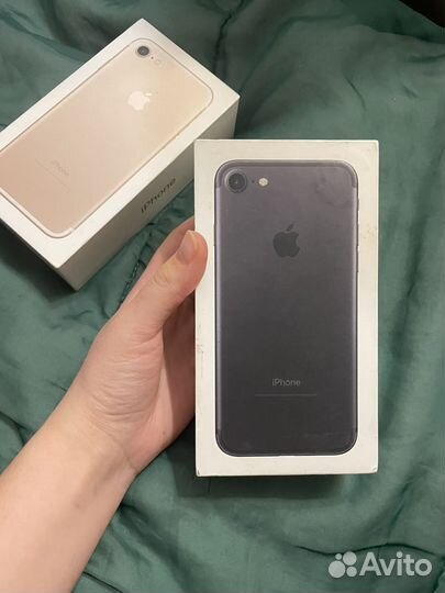 Коробка от iPhone 7 в двух цветах