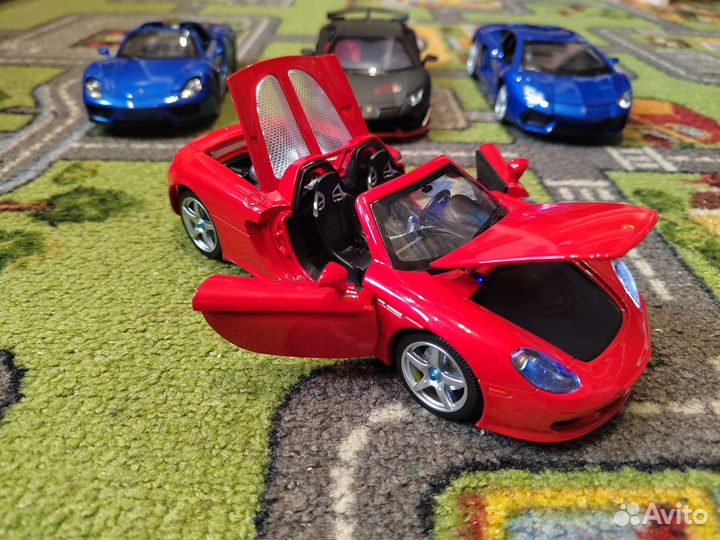 Машинки lamborghini коллекционные 1/24