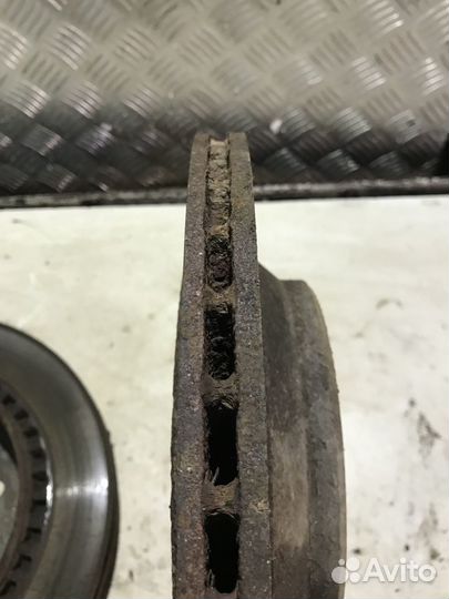 Диск тормозной задний Mercedes Benz W220