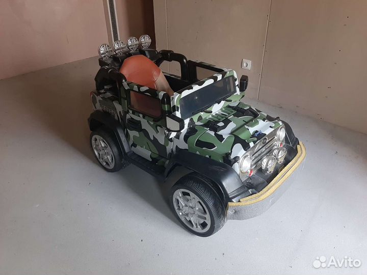 Детский электромобиль бу