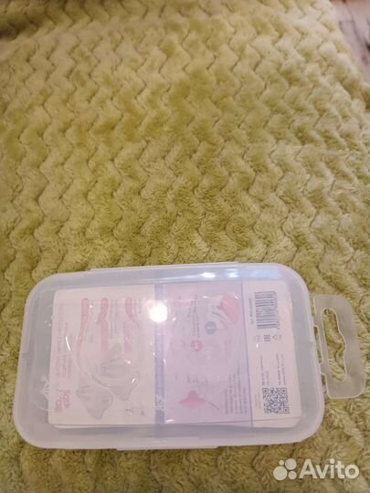 Накладки на грудь новые