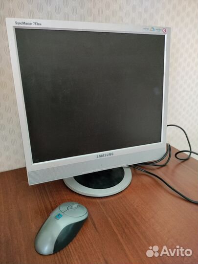 Монитор Samsung 713BM