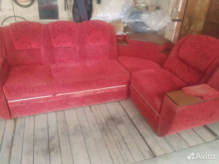 Продам угловой диван