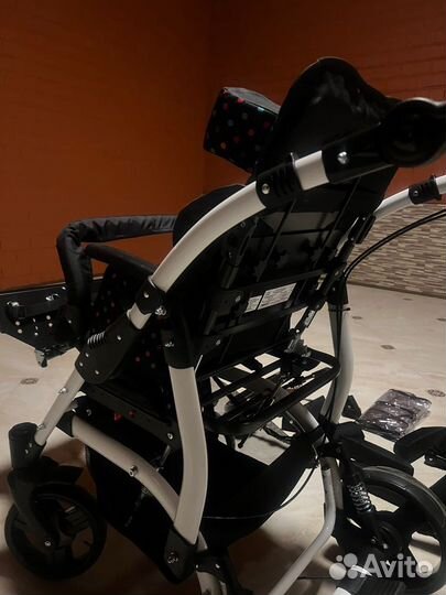 Коляска для детей с дцп
