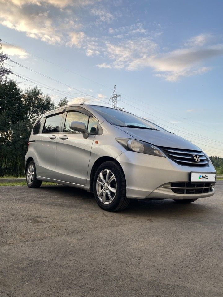 Honda Freed: фото владельца