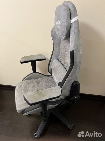 Компьютерное кресло Aerocool crown AeroSuede