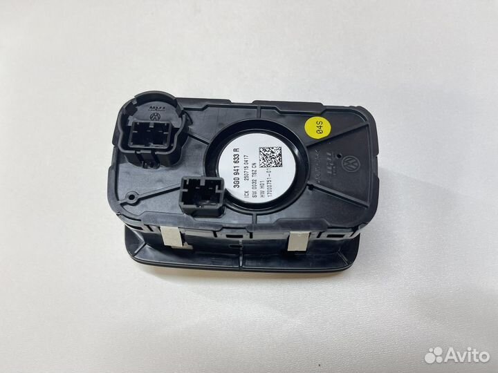 Блок управления света Volkswagen Passat B8