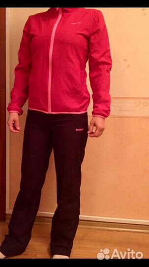 Новый спортивный костюм Reebok