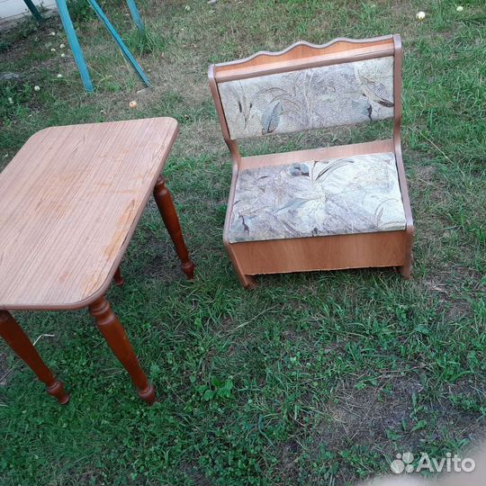 Стол + диван с ящиком