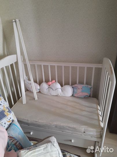 Детская кроватка