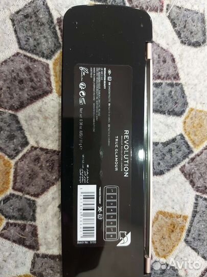 Тени для век