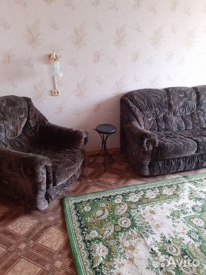 Диван и кресло