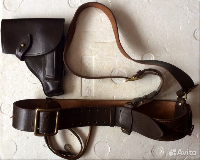 Ремень и кокарда