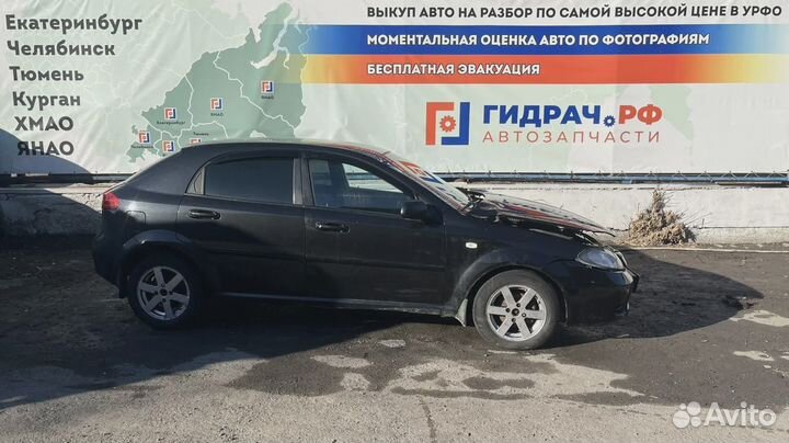 Накладка стекла заднего левого Chevrolet Lacetti