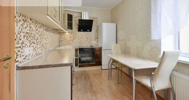 1-к. квартира, 39 м², 4/4 эт.