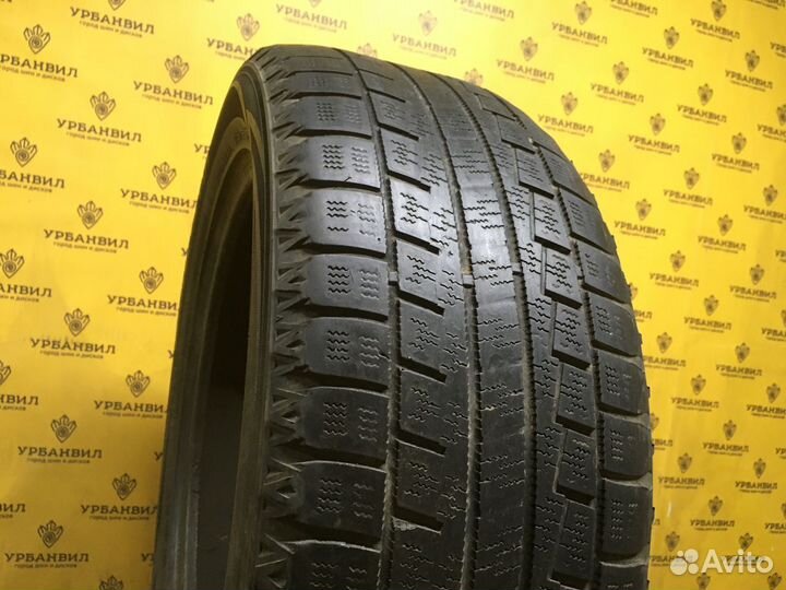 Hankook Winter I'Cept iZ 2 W616 215/55 R17 98T