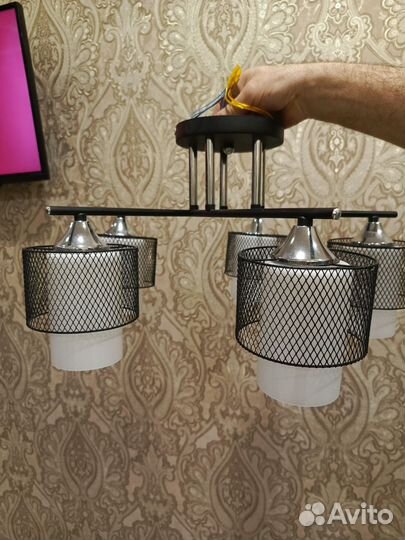 Люстра потолочная новая