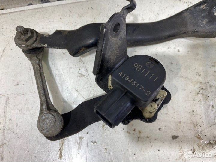 Датчик дорожного просвета задний Toyota Rav 4 XA50