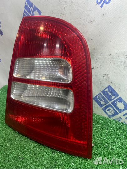 Фонарь задний правый Skoda Octavia седан 1.4 BCA