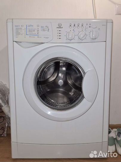 Стиральная машинка indesit wiul103 3кг