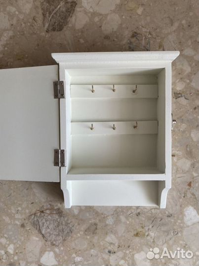 Ключница настенная