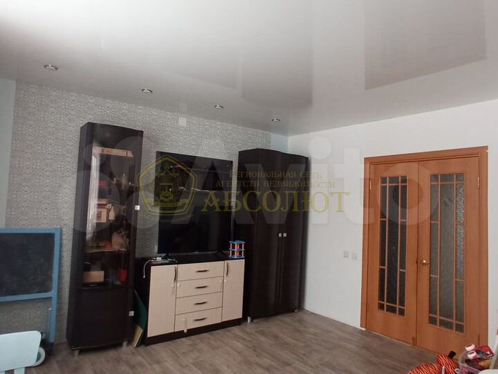 2-к. квартира, 53 м², 1/5 эт.