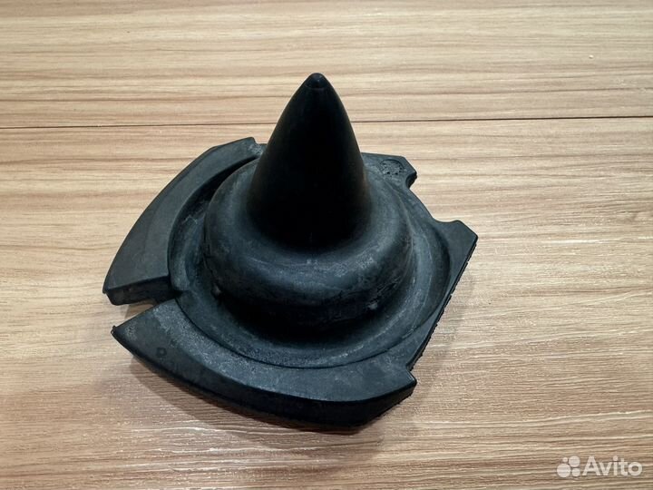 Отбойник пружины Renault Fluence 2.0 задний