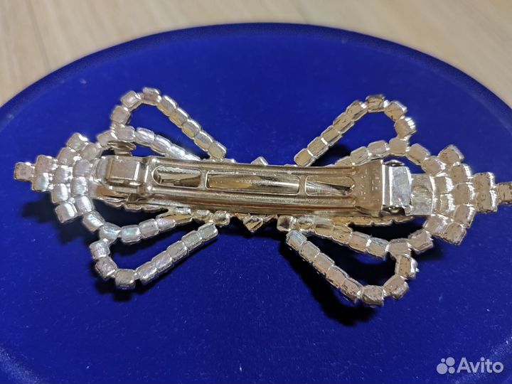 Заколка со стразами автомат