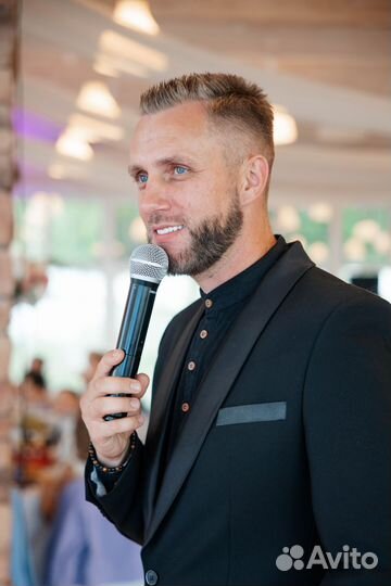 Ведущий на свадьбу