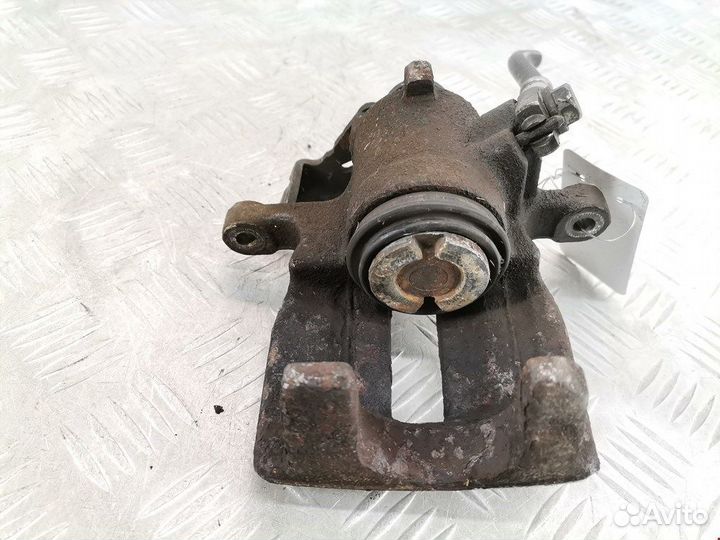 Суппорт задний правый для Audi A4 B7 8E0615424H