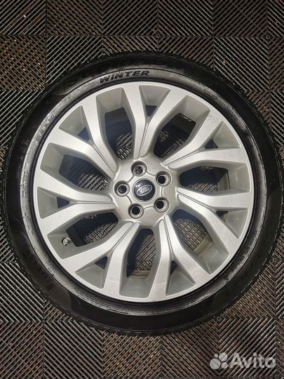Колеса Land Rover Range Rover 275/45 R21 Pirelli