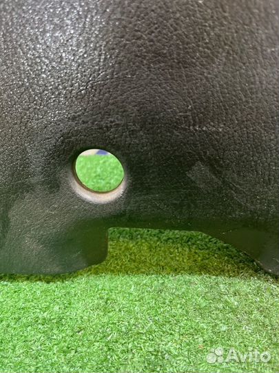 Обшивка стойки правая Ssangyong Rexton Rx270