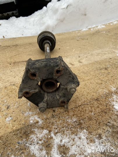 Помежуточный вал Chevrolet Niva