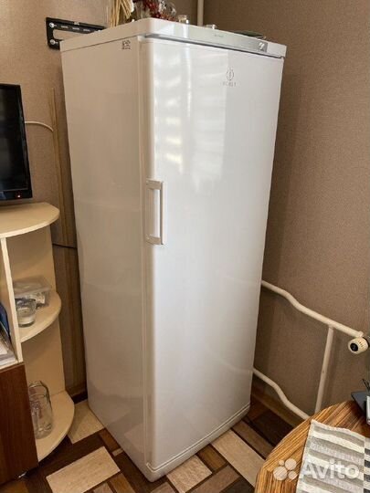 Морозильная камера indesit