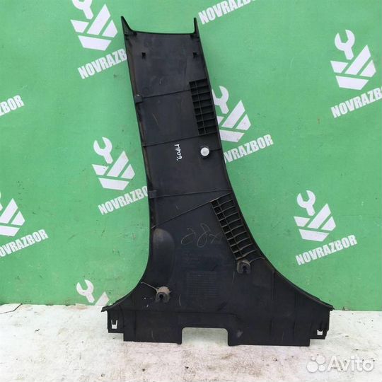 Обшивка стойки Митсубиси Лансер 10