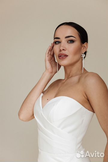 Стильное свадебное платье Роберта. 44 р-р