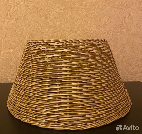 Корзина - юбка для елки из бумажной лозы