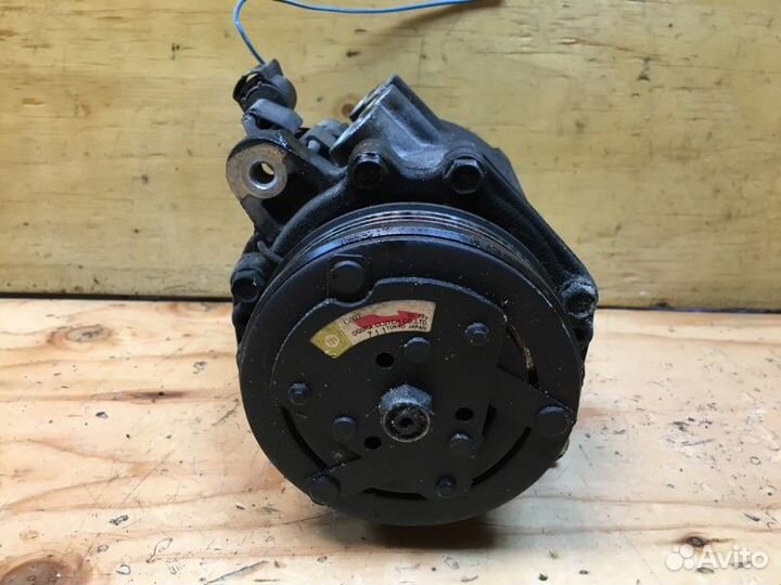 Компрессор кондиционера Mitsubishi Pajero Mini