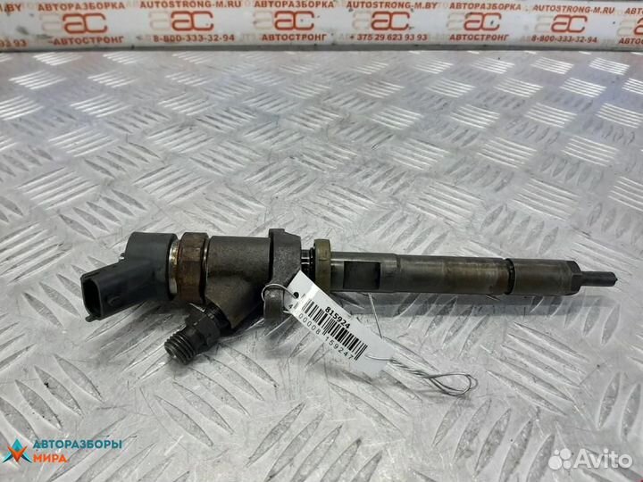 Форсунка Peugeot 206 рест. 2004 1609850580