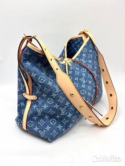 Cумка Louis Vuitton