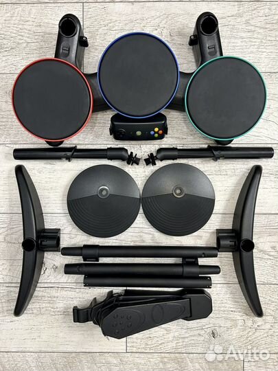 Guitar hero Xbox 360 band bundle